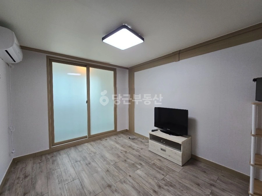 대전광역시 서구 탄방동 원룸 사진 1