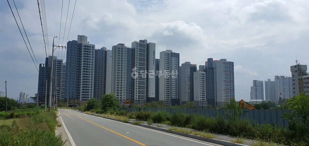 충청남도 아산시 신창면 아파트 사진 1
