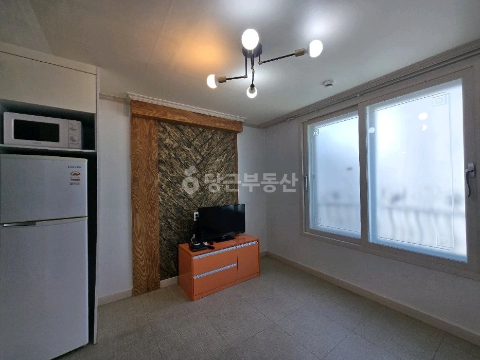 대전광역시 서구 월평동 원룸 사진 1