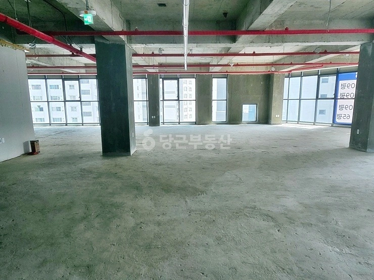 부산광역시 동래구 온천동 상가 사진 1