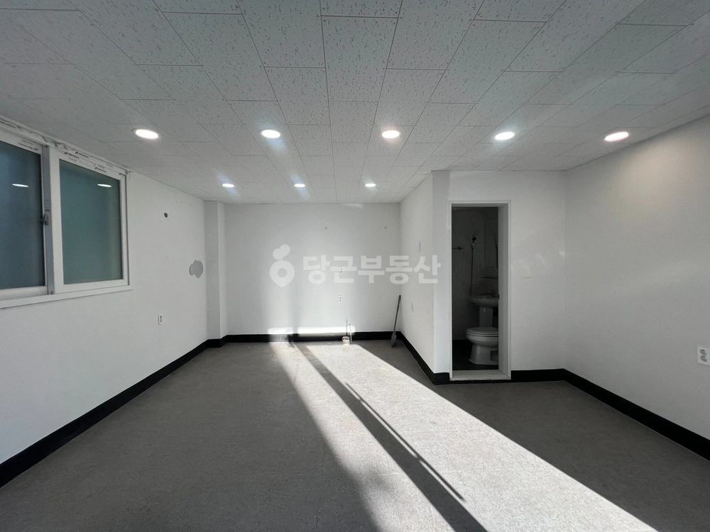 대전광역시 서구 탄방동 상가 사진 1