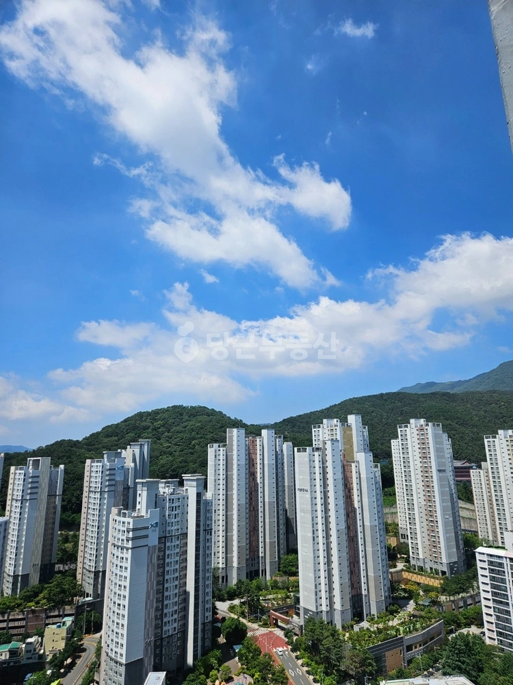 부산광역시 부산진구 초읍동 아파트 사진 1