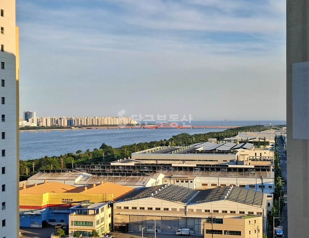 부산광역시 강서구 화전동 아파트 사진 1