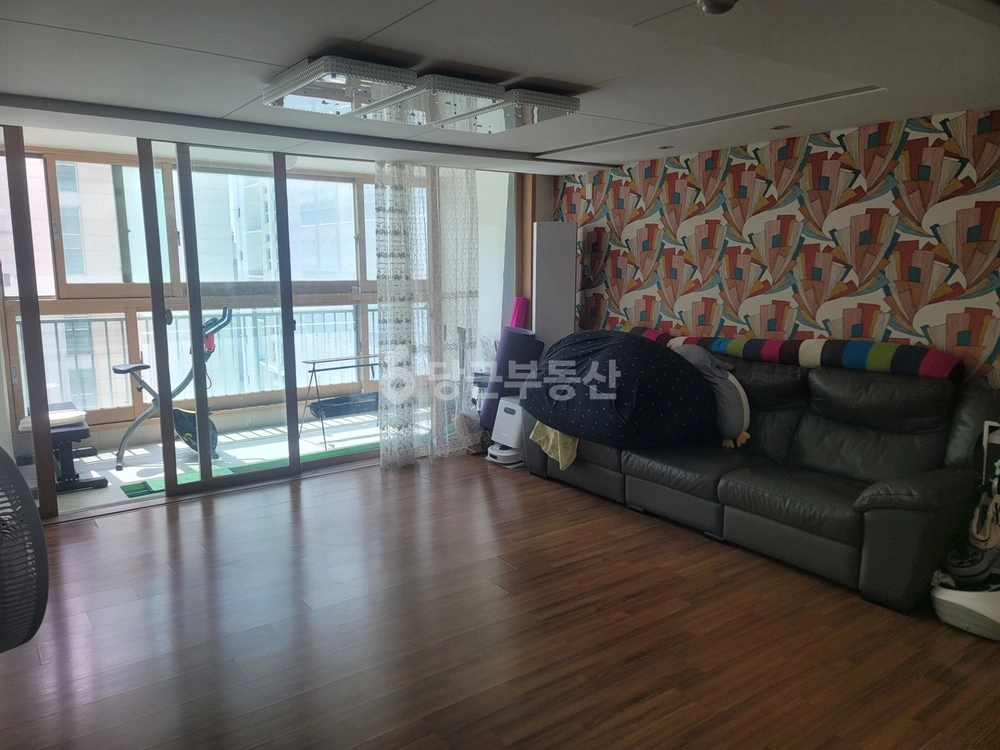 부산광역시 부산진구 전포동 아파트 사진 1