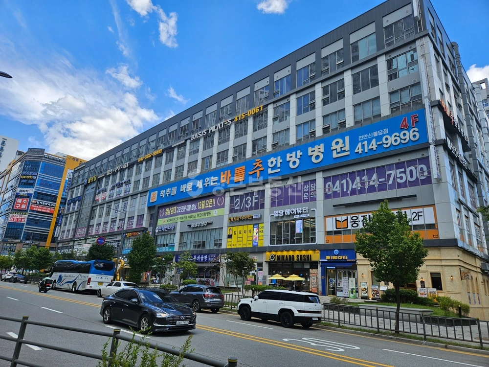 충청남도 천안시 서북구 불당동 상가 사진 1