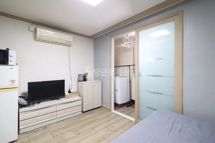 대전광역시 서구 월평동 원룸 사진 1