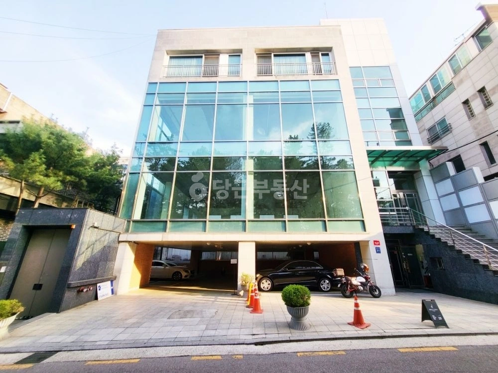 서울특별시 강남구 신사동 사무실 사진 1