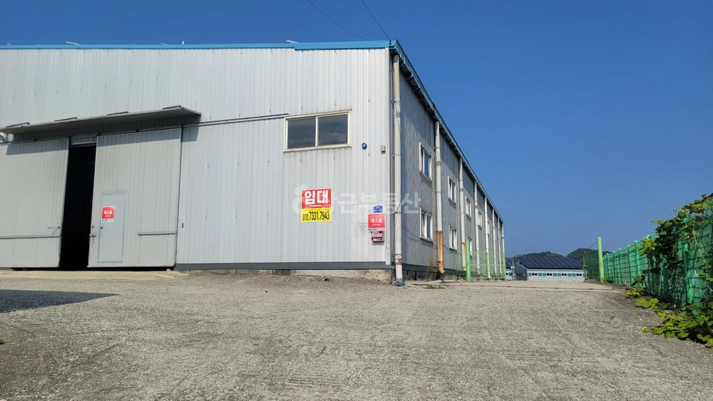 충청남도 천안시 동남구 목천읍 공장/창고 사진 1