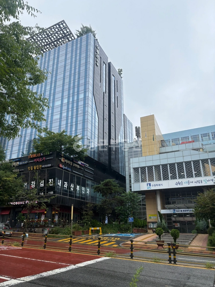 경기도 수원시 영통구 이의동 상가 사진 1