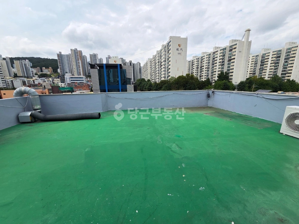 부산광역시 연제구 거제동 상가 사진 1
