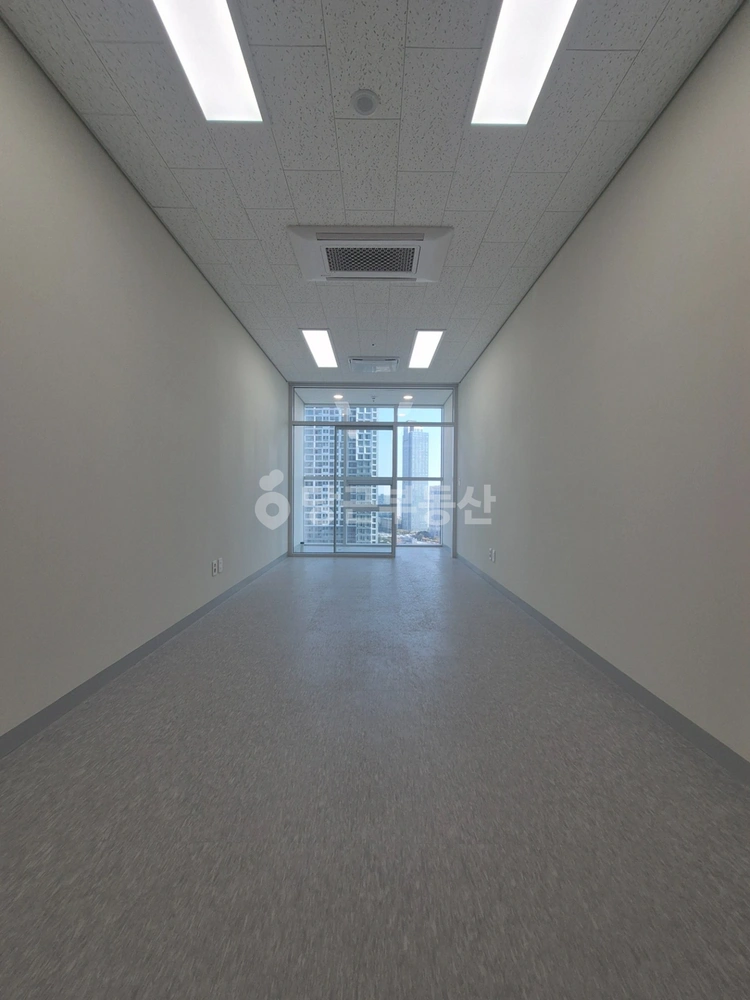 인천광역시 연수구 송도동 사무실 사진 1