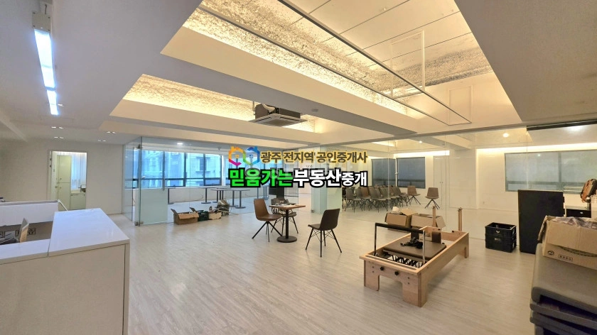 전남광주통합특별시 서구 치평동 상가 사진 1