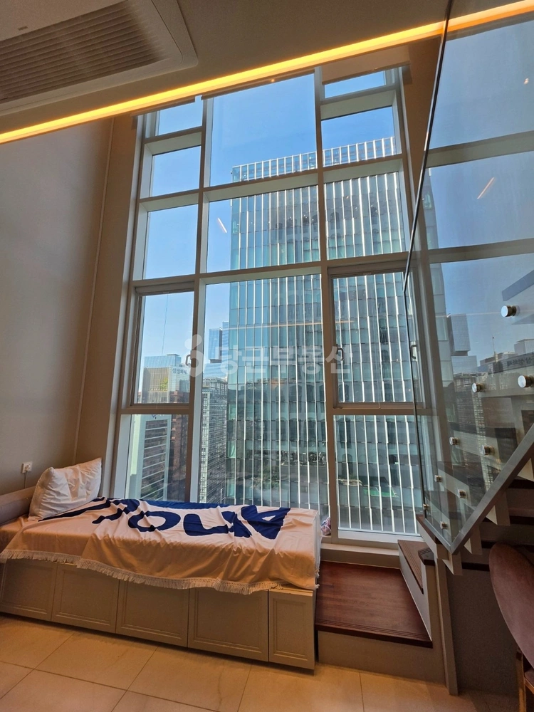 서울특별시 강남구 역삼동 오피스텔 사진 1