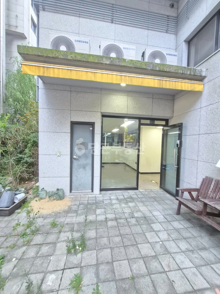 경기도 수원시 팔달구 우만동 상가 사진 1