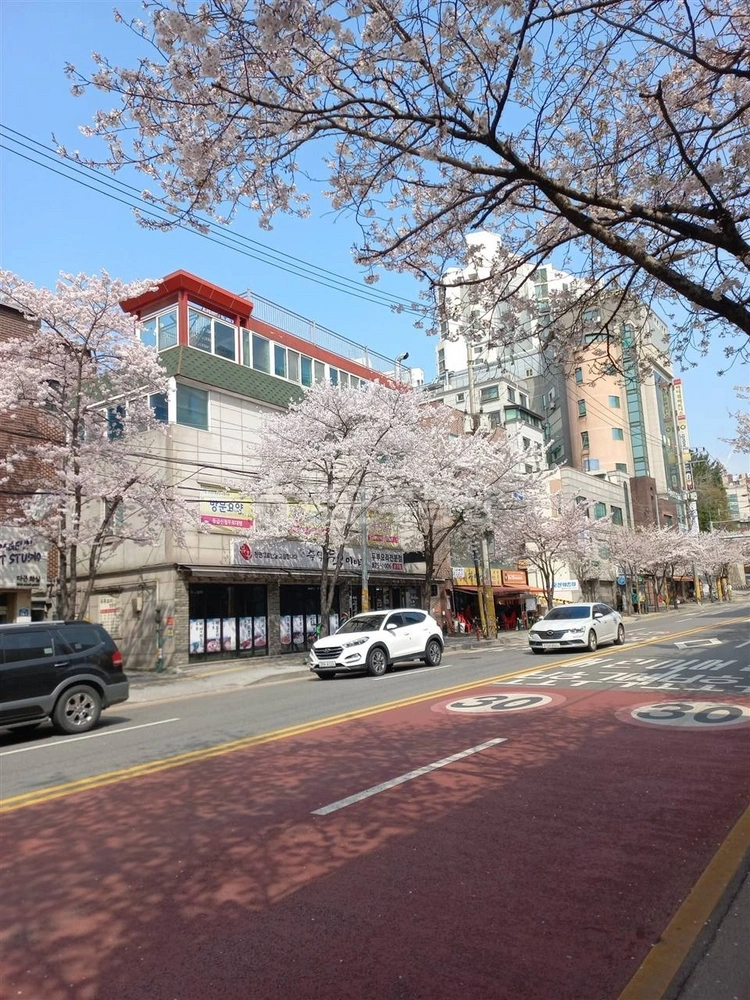 서울특별시 관악구 봉천동 상가 사진 1