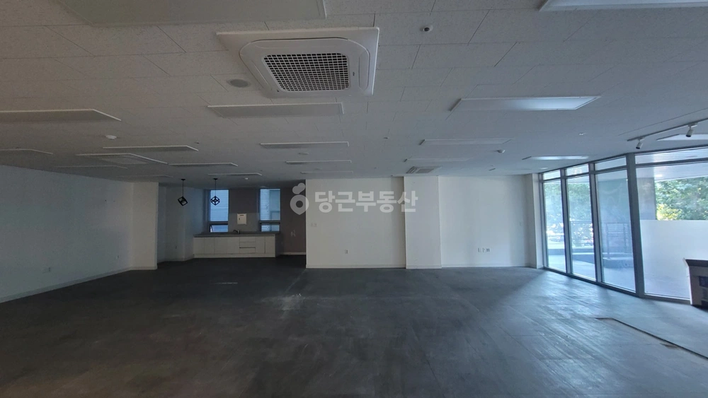 대구광역시 수성구 황금동 상가 사진 1