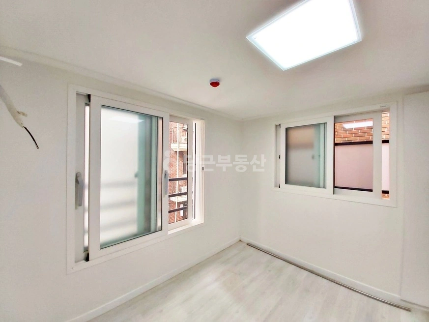 서울특별시 관악구 봉천동 원룸 사진 1
