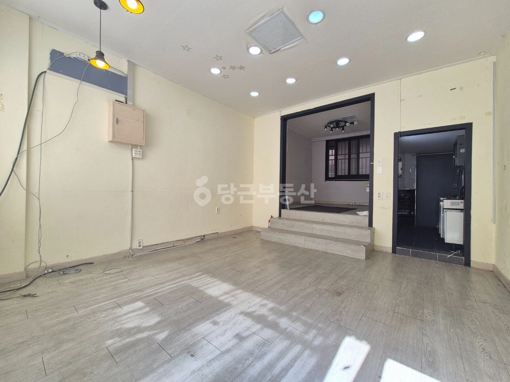 대전광역시 서구 괴정동 상가 사진 1
