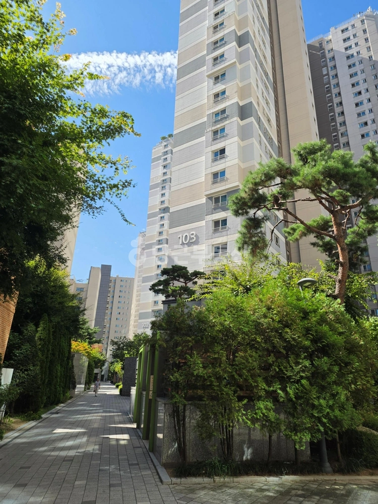 서울특별시 송파구 장지동 아파트 사진 1