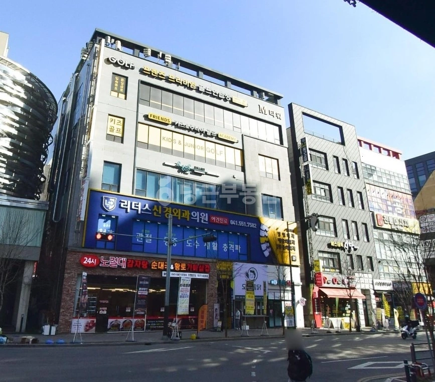 충청남도 천안시 서북구 불당동 상가 사진 1