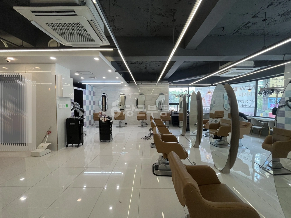 대전광역시 서구 둔산동 상가 사진 1