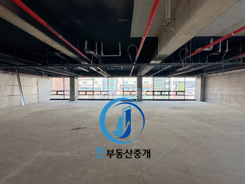 전남광주통합특별시 북구 운암동 상가 사진 1