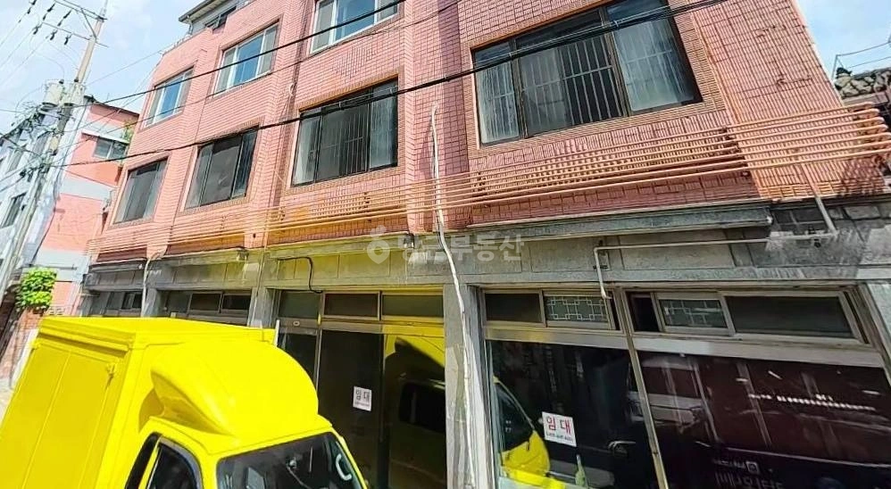 경기도 수원시 영통구 매탄동 상가 사진 1