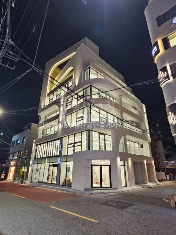 서울특별시 강남구 논현동 사무실 사진 1
