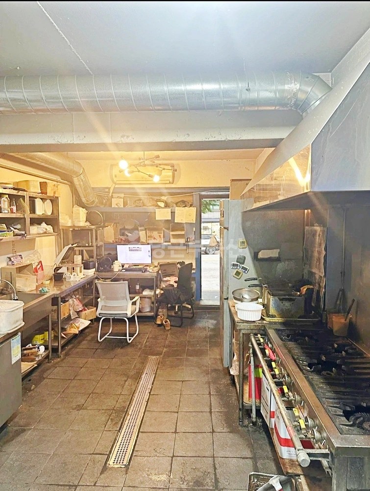 서울특별시 마포구 창전동 상가 사진 1