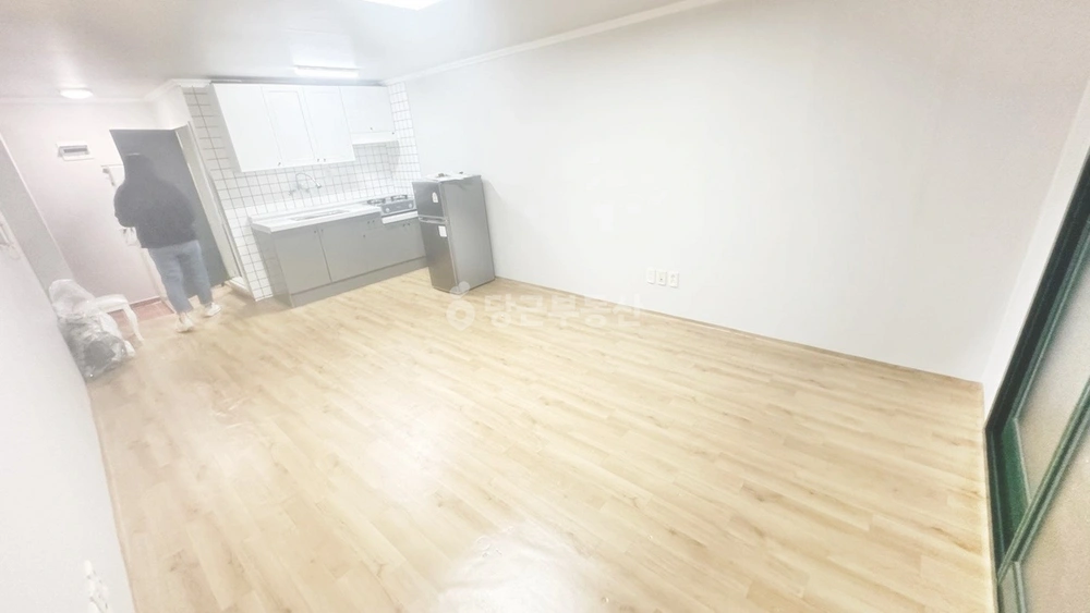 울산광역시 남구 삼산동 원룸 사진 1