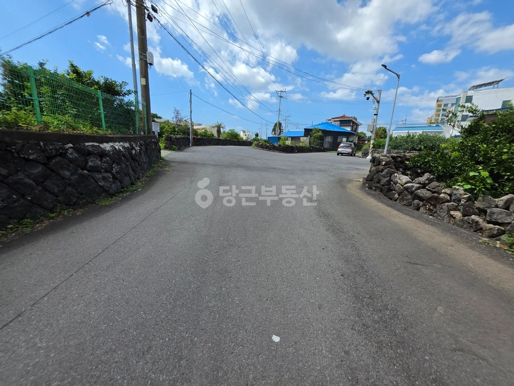 제주특별자치도 서귀포시 동홍동 토지 사진 1