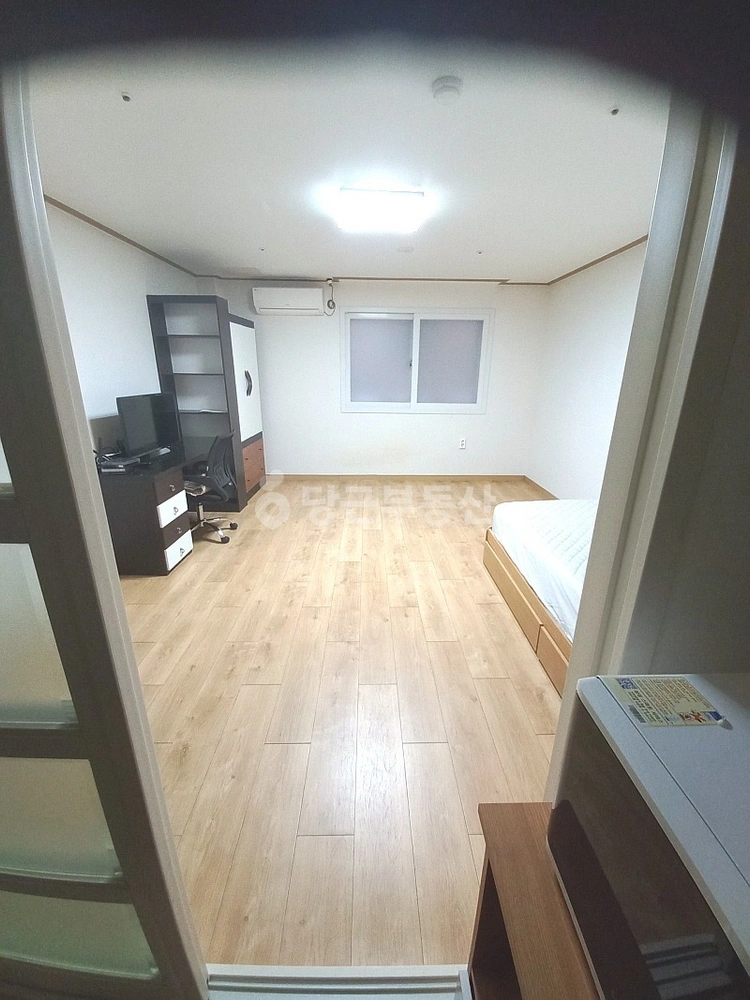 대전광역시 서구 둔산동 원룸 사진 1