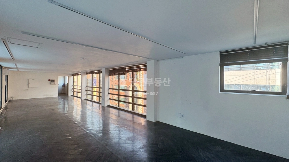 서울특별시 강남구 논현동 사무실 사진 1
