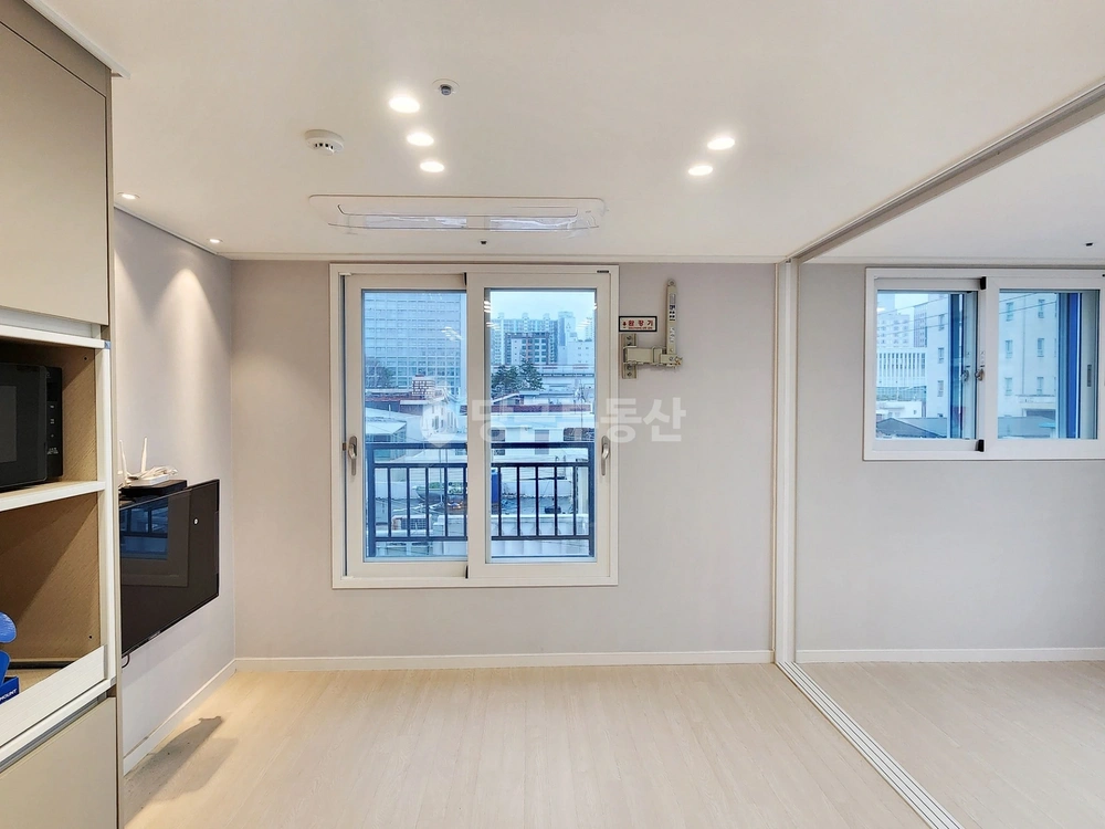 부산광역시 연제구 거제동 오피스텔 사진 1