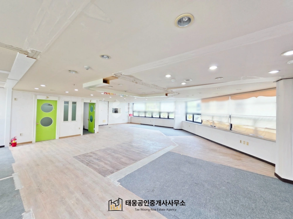대전광역시 유성구 장대동 상가 사진 1
