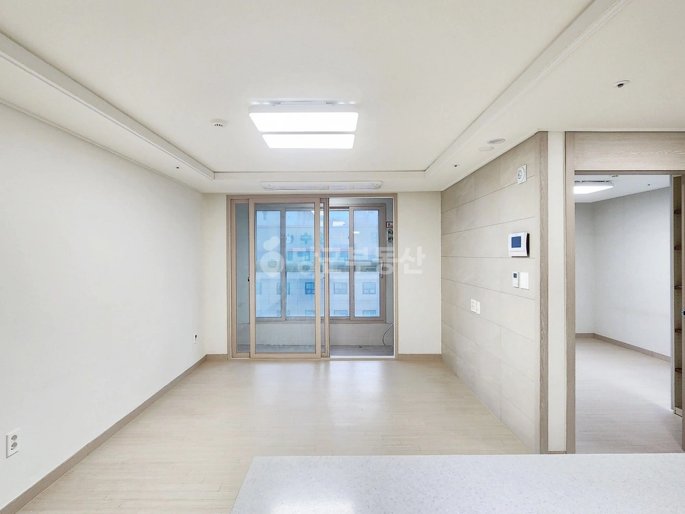 부산광역시 수영구 수영동 아파트 사진 1