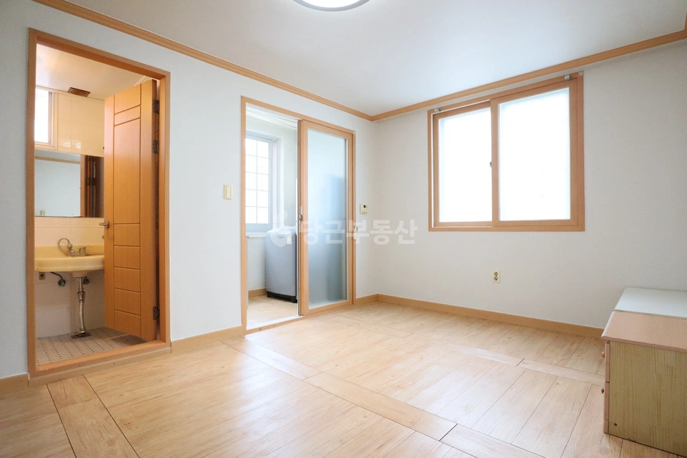 전남광주통합특별시 광산구 신가동 원룸 사진 1