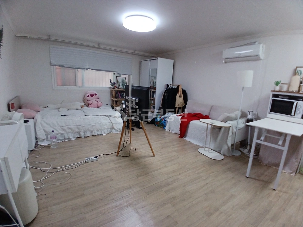 서울특별시 마포구 연남동 원룸 사진 1