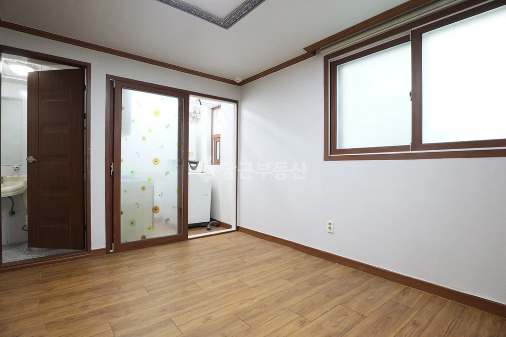 전남광주통합특별시 광산구 신가동 원룸 사진 1