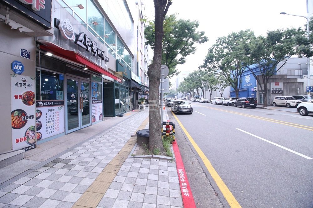 경기도 수원시 영통구 영통동 상가 사진 1