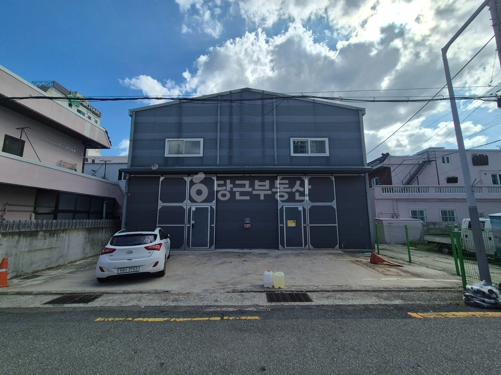 부산광역시 동래구 안락동 공장/창고 사진 1