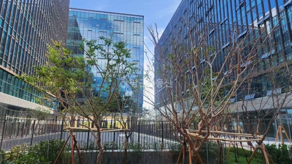 부산광역시 강서구 명지동 공장/창고 사진 1