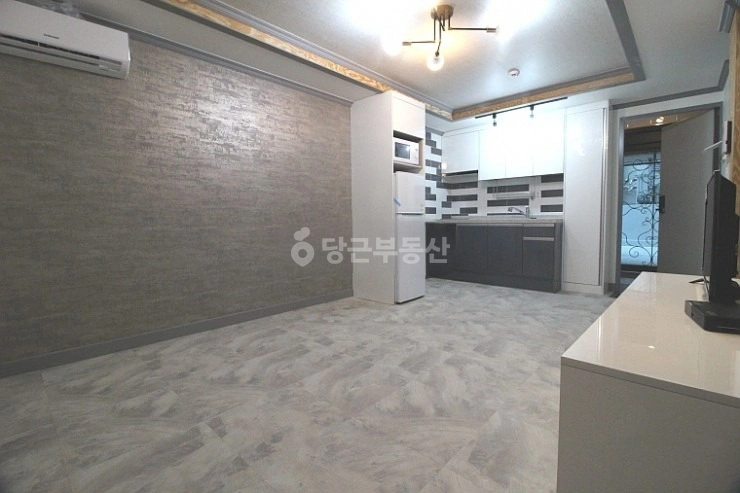 대전광역시 서구 월평동 원룸 사진 1