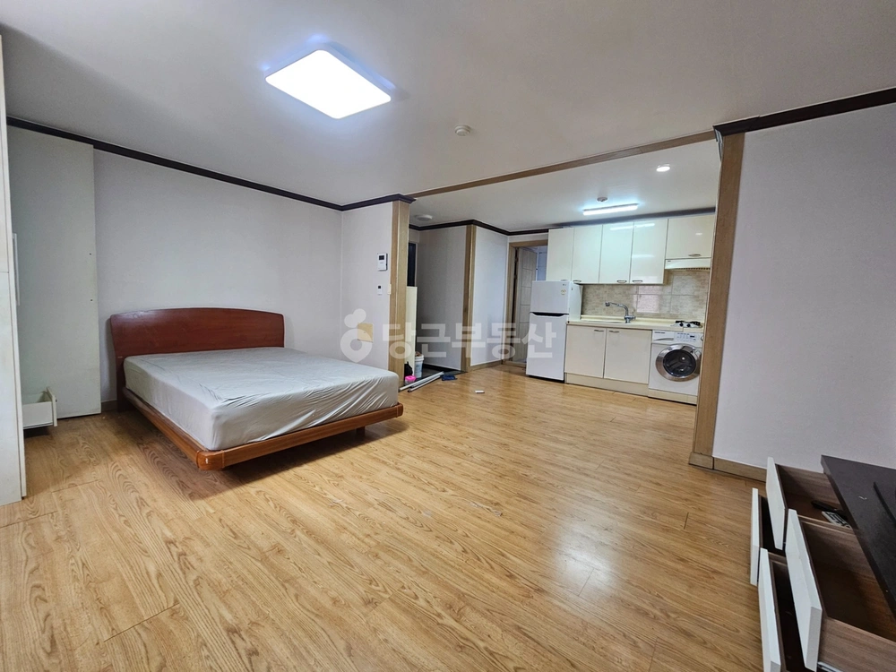 부산광역시 연제구 연산동 원룸 사진 1
