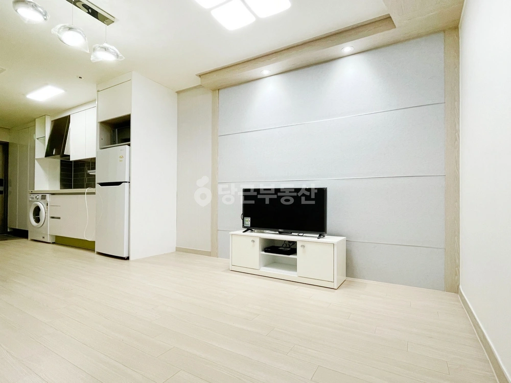 부산광역시 동구 수정동 아파트 사진 1