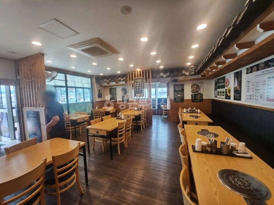 전북특별자치도 군산시 경암동 상가 사진 1