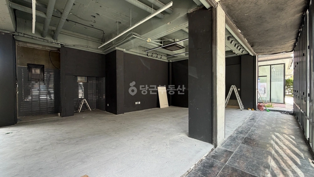 경기도 수원시 영통구 원천동 상가 사진 1
