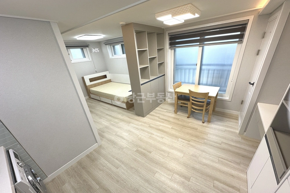 대전광역시 서구 탄방동 원룸 사진 1