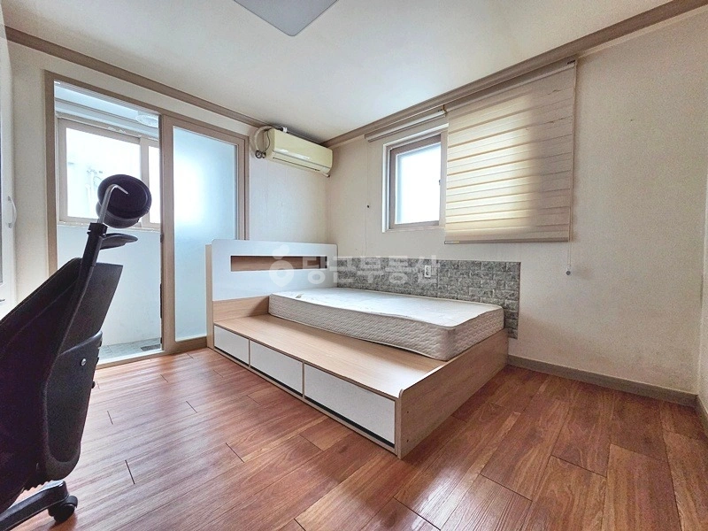 대전광역시 유성구 봉산동 원룸 사진 1