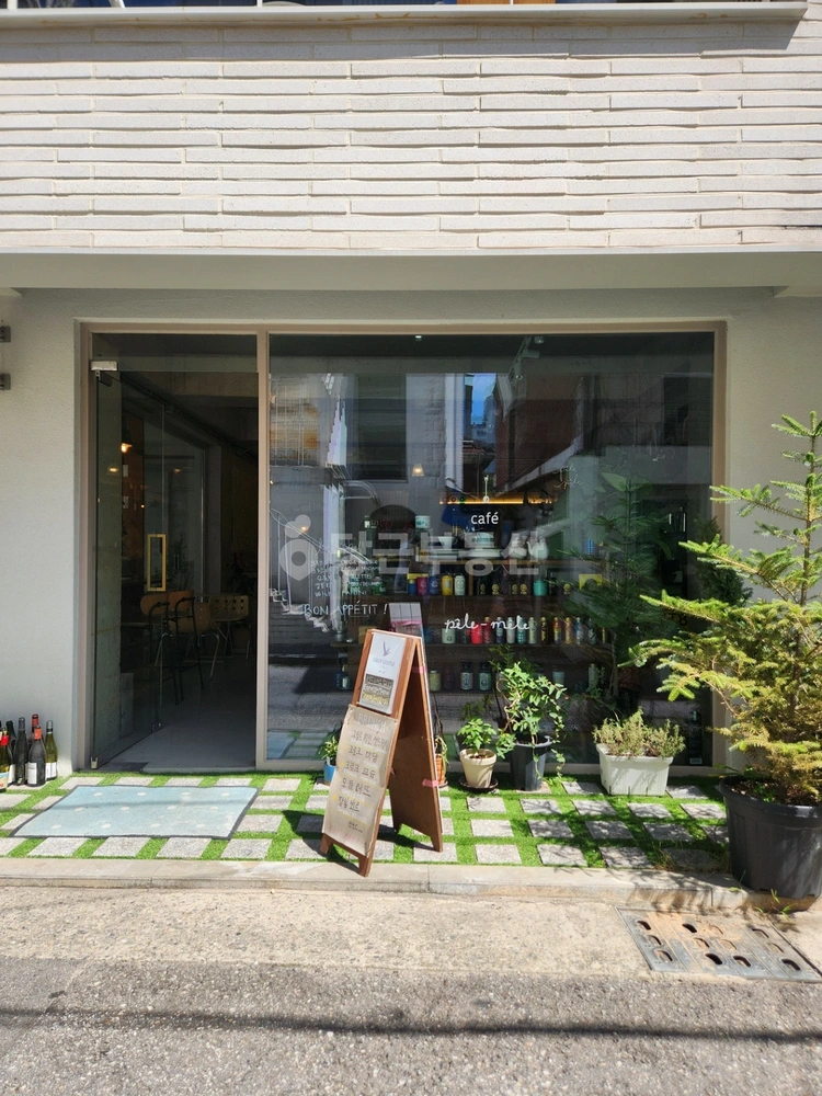 서울특별시 마포구 연남동 상가 사진 1